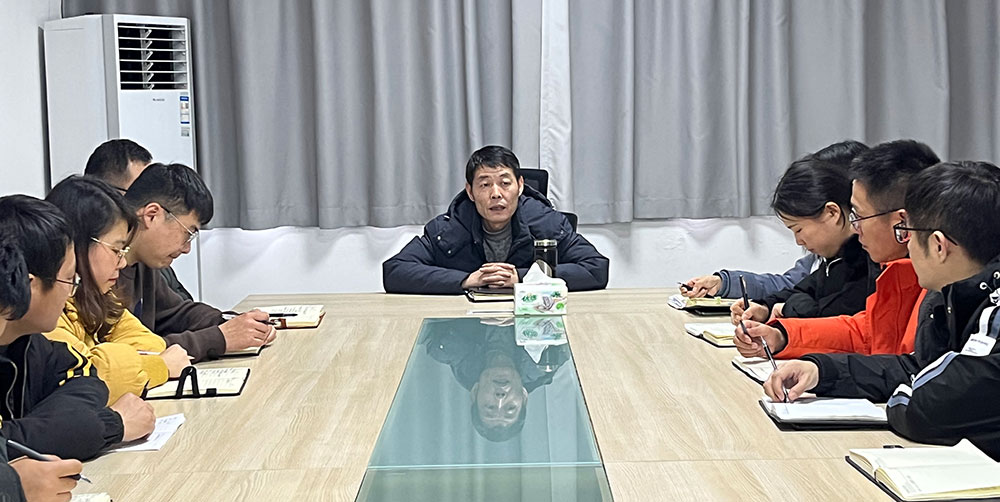 聚焦公司發(fā)展，共謀提升路徑 屯溪城建投公司召開2022年度全體員工大會