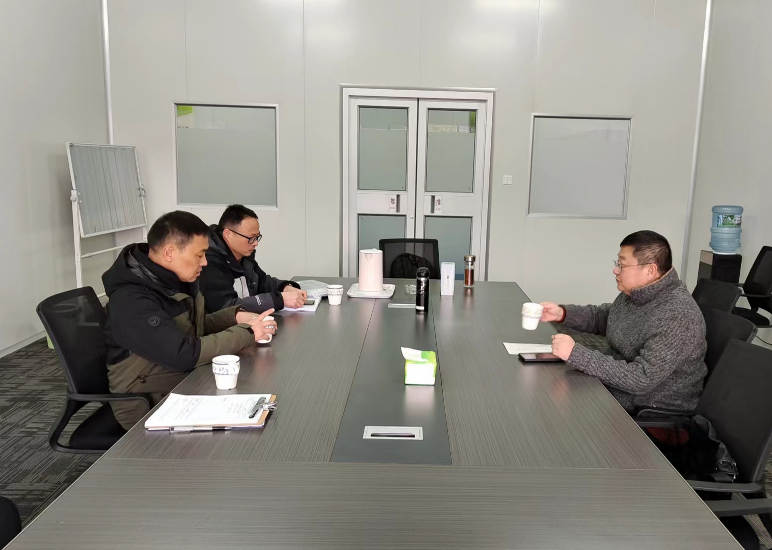 強(qiáng)化安全底線，筑牢安全防線